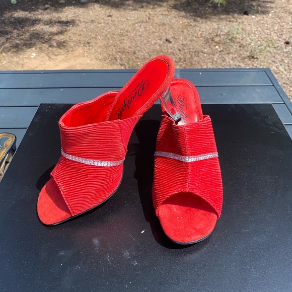 Vintage Delight Red Peep Toe with Rhinestones & Perspex Heel - size 6.5 - Picture 8 of 8